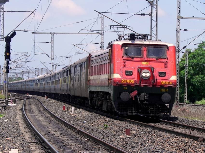 Rail Budget, General Budget, Rail Budget Facts, First Train, Railway facts, Lalu Prasad Yadav, Mamta Banerjee, Railway Minister, Rail General Budget Merger, Railway Budget, 7th Pay Commission, Indian Railways, Narendra Modi, Modi Cabinet, Government Decision, Indian Government, India News, Finance, Business News, Economic Reform, Jansatta