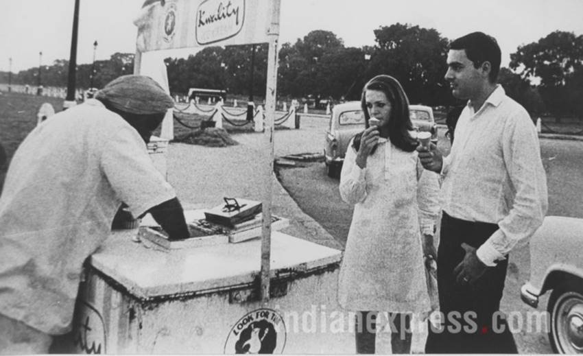 Rare Photos, Indian Prime Ministers Rare Photos, Gandhi Family Rare Photos, Narendra Modi Rare Photos, Indira Gandhi Rare Photos, Sonia Rajeev Rare Photos, Amitabh Bachchan, H D Deve Gowda, Rabri Devi, Lalu Prasad Yadav, Priyanka Gandhi Vadra, Gyani Zail Singh, Madhavrao Scindia, Varun Gandhi, Mulayam Singh, Amar Singh, George Fernandes and Jaya Jaitly, Pt. Jawaharlal Nehru, Atal Bihari Vajpayee, PV Narasimha Rao and Arjun Singh, Lord Mountbatten, Edwina Mountbatten and Jawaharlal Nehru, Rare Pictures, Express archive, India archive, Jansatta