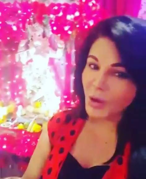 राखी सावंत ने बप्पा की विदाई पर भी जमकर डांस किया था।