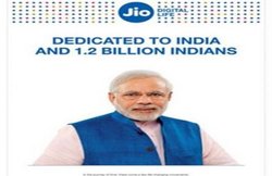Reliance Jio के विज्ञापन में छपा नरेंद्र मोदी का फोटो, Twitter पर लोगों ने खूब मारे ताने