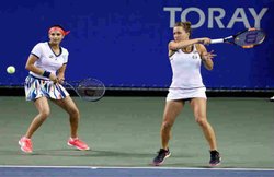 सानिया-स्ट्राइकोवा की जोड़ी आपिया इंटरनेशनल के फाइनल में