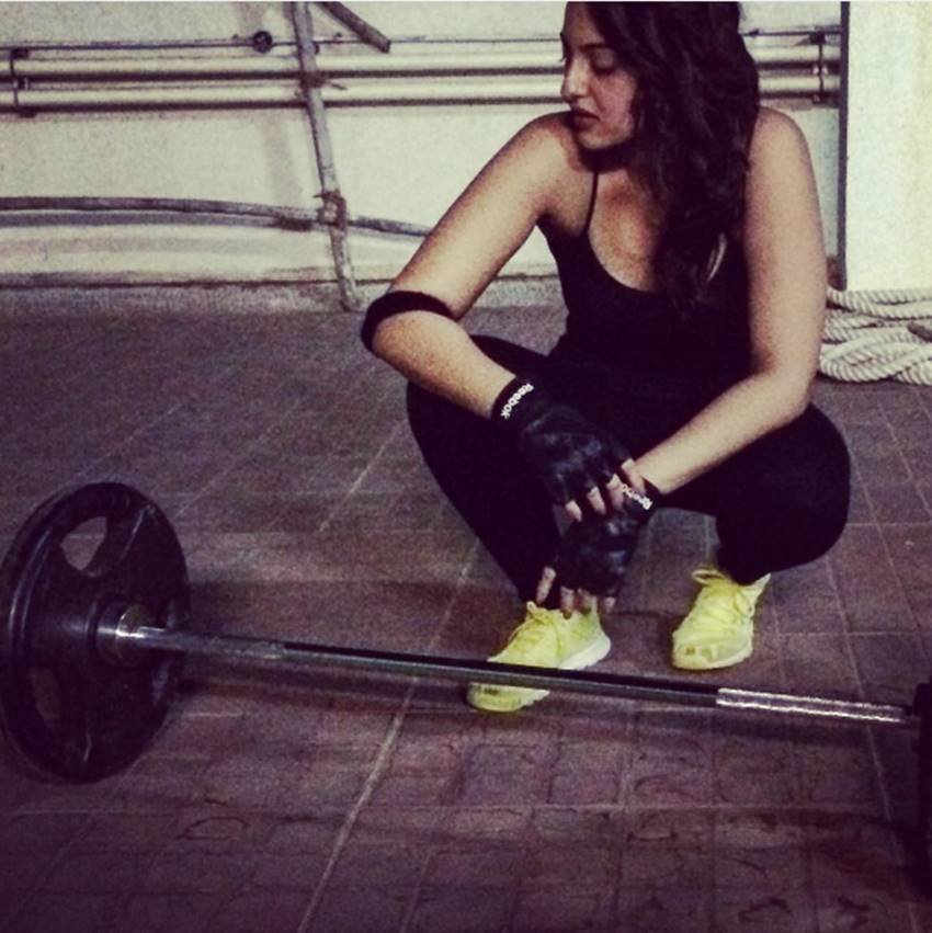 Sonakshi Sinha Photos, Sonakshi Sinha weight loss, Sonakshi Sinha thin, Sonakshi Sinha slim photos, sonakshi sinha Instagram, Sonakshi Sinha Akira, Sonakshi Sinha pics