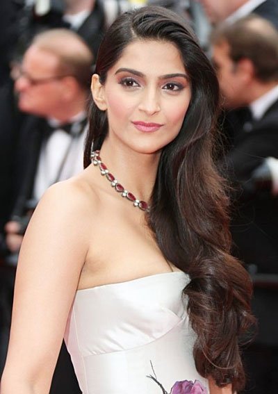 sonam kapoor, loreal paris, hair colour, hair colour styles, hair colour women, lifestyle news, fashion news