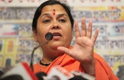 उमा भारती बोलीं- पीएम नरेंद्र मोदी ने दी वजन कम करने की सलाह, अमित शाह ने कहा- मंत्री बनी रहिए
