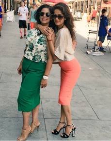 अपनी बहन के साथ लंच के लिए जाते वक्त विद्या ने यह तस्वीर ट्वीट की थी।