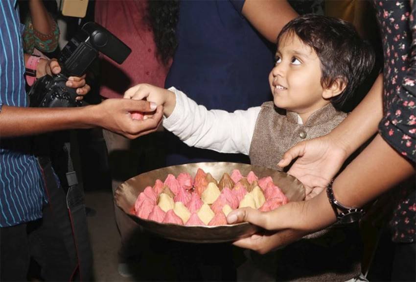 Ganesh Chaturthi, ganesh Chaturthi 2016, Ganpati Visarjan, Priyanka Alva, Suresh Oberoi, Vivek Oberoi, Vivek Oberoi daughter