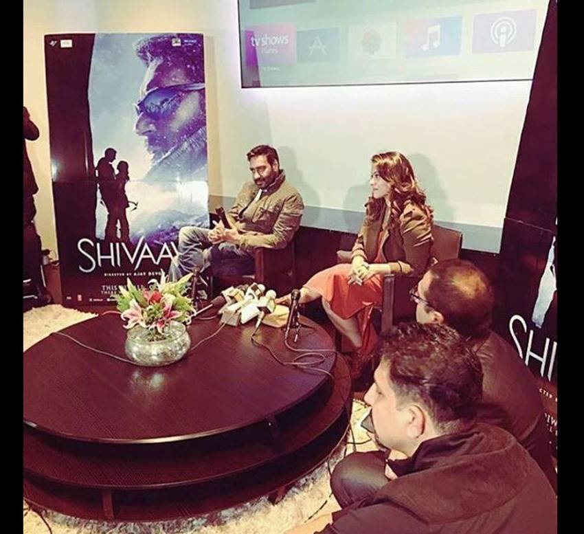 ajay devgan, ajay devgn, kajol devgn, shivaay, shivaay movie release, ajay devgn and kajol, kajol facebook, ajay and kajol sanfransisco, ajay and kajol facebook office, shivaay promotion, ajay devgn promoting shivaay, shivaay poster, shivaay photos, ajay devgn with kajol, shivaay songs, shivaay teaser, shivaay har har har, entertainment news, bollywood news