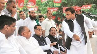 Mulayam Singh, Shivpal Yadav,Yadav family feud, UP elections 2017, Ramgopal Yadav, Qaumi ekta dal, Gaytri prajapati, samajwadi party, CM candidate in UP,