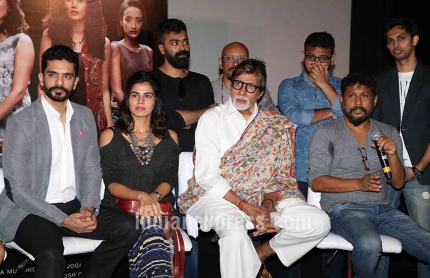 Amitabh Bachchan, Pink, Pink Movie, Navya Naveli Nanda, Aaradhya Bachchan, Big B, Big B pink, Amitabh Bachchan Pink, Amitabh bachchan pink movie, amitabh bachchan granddaughter, Pink movie promotion, Amitabh Bachchan Pink photos, Big B Pink photos, Big B photos, Amitabh Bachchan justice katju, Big B shoojit sircar, Navya Naveli Photos, Amitabh Bachchan Navya Naveli, Enetrtainment news, Bollywood