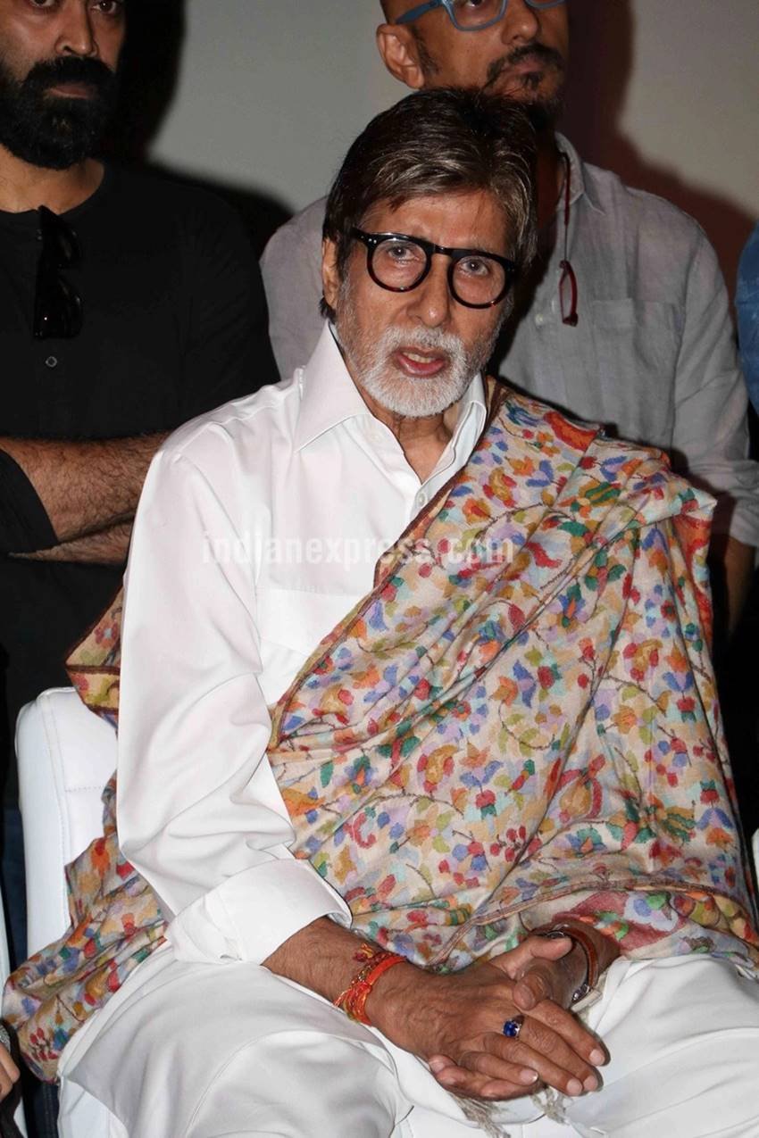 Amitabh Bachchan, Pink, Pink Movie, Navya Naveli Nanda, Aaradhya Bachchan, Big B, Big B pink, Amitabh Bachchan Pink, Amitabh bachchan pink movie, amitabh bachchan granddaughter, Pink movie promotion, Amitabh Bachchan Pink photos, Big B Pink photos, Big B photos, Amitabh Bachchan justice katju, Big B shoojit sircar, Navya Naveli Photos, Amitabh Bachchan Navya Naveli, Enetrtainment news, Bollywood