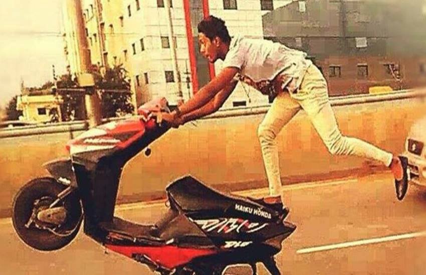 bangalore police, juber, boy caught after posting pictures online