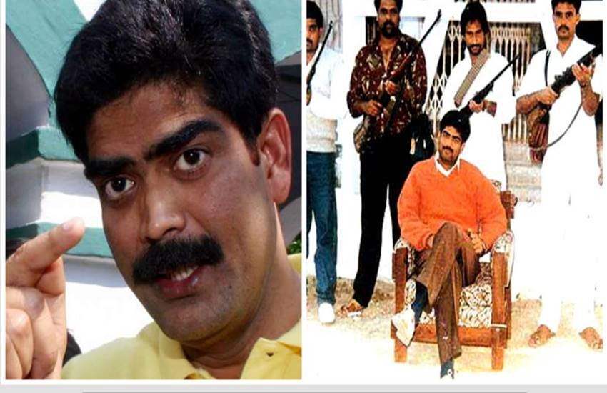  मर्डर, किडनैपिंग और पुलिस के साथ गोलीबारी करने जैसे आरोपों में लिप्त मोहम्मद शहाबुद्दीन को पटना हाईकोर्ट के आदेश के बाद जमानत मिल गई है।