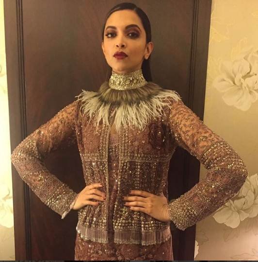 "Deepika Padukone, Sabyasachi Mukherjee, Giant International awards, Mumbai, Sabyasachi Creation "Deepika Padukone, Sabyasachi Mukherjee, Giant International awards, Mumbai, Sabyasachi Creation