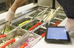 टेक्नोलॉजी का कमाल..टैबलेट बता रहा है रेस्टोरेन्ट का खाना हेल्दी है या खतरनाक ?