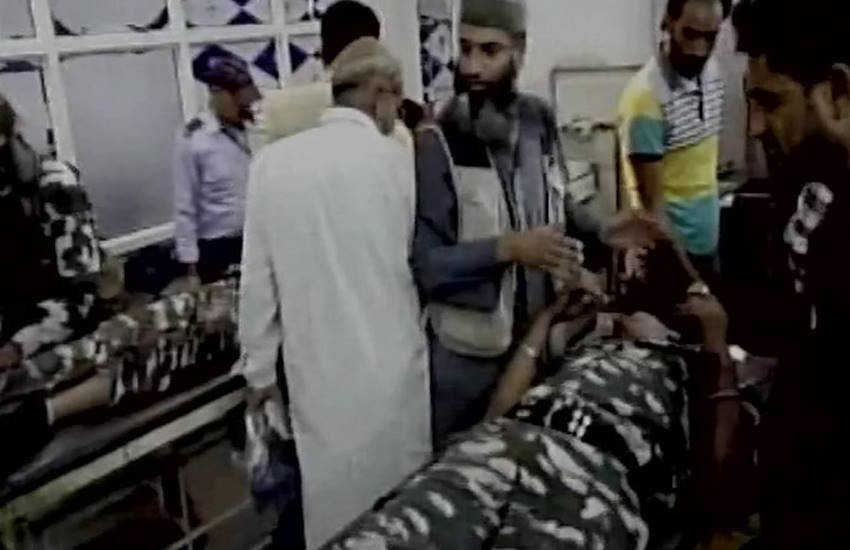 grenade attack on CRPF, jammu kashmir, terrorist attack on CRPF, CRPF, grenade attack, Uri attack grenade attack on CRPF, jammu kashmir, terrorist attack on CRPF, CRPF, grenade attack, Uri attack
