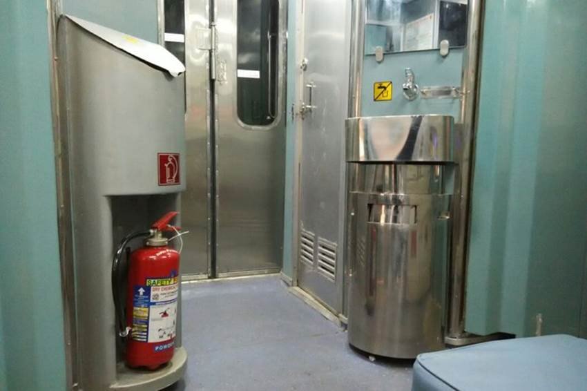 humsafar express, IRCTC, humsafar train, humsafar express train, Suresh Prabhu, indian railways, humsafar express photos, humsafar express AC 3-tier, humsafar express gorakhpur to delhi, humsafar express gorakhpur, humsafar express route, humsafar express tickets, indian rail new train, humsafar express coaches, humsafar express ac 3tier tickets, Indian railway news, irctc news, India News