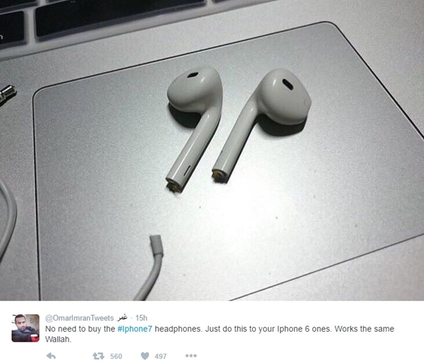 Apple, Apple iPhone 7, Social Media, Social Media jokes, Twitter jokes, twitter trends, Social humour, iphone 7 price, iPhone 7 Plus, iPhone 7 Plus launch, iPhone 7 Plus, iphone 7 plus features, iphone 7 specifications, iphone news, technology news