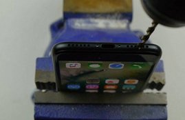 iPhone,7,owners,destroy