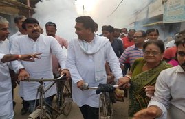 manoj tiwari, kapil mishra, AAP, delhi, BJP, delhi BJP, delhi MCD, dengue in delhi, manoj tiwari with kapil mishra