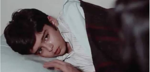 मासूम फिल्म में शबाना और चाइल्ड एक्टर जुगल हंसराज का ये सीन काफी इमोश्नल था।