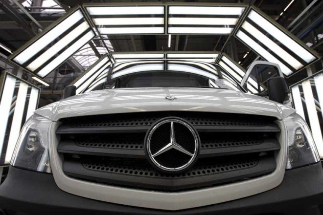 Mercedes ने खोला कलपुर्जों का भंडारगृह
