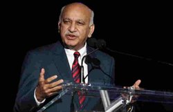 उरी हमले को कश्‍मीरियों की प्रतिक्रिया बताने पर भड़के अकबर- काम नहीं आएंगे नवाज शरीफ के कुतर्क