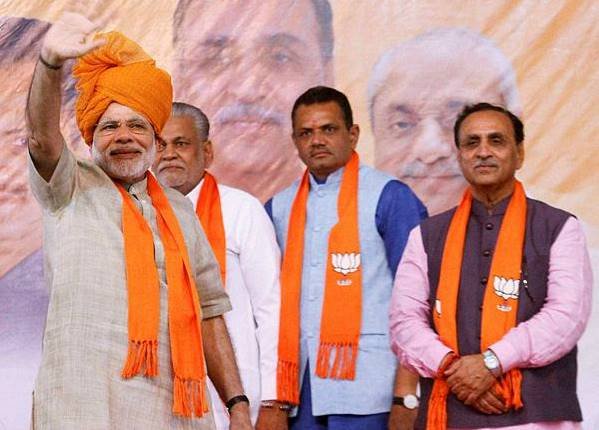 narendra modi, narendra modi birthday, pm narendra modi, pm modi, narendra modi gujarat, pm modi birthday, india news narendra modi birthday cake, modi photos, pm modi birthhday photos