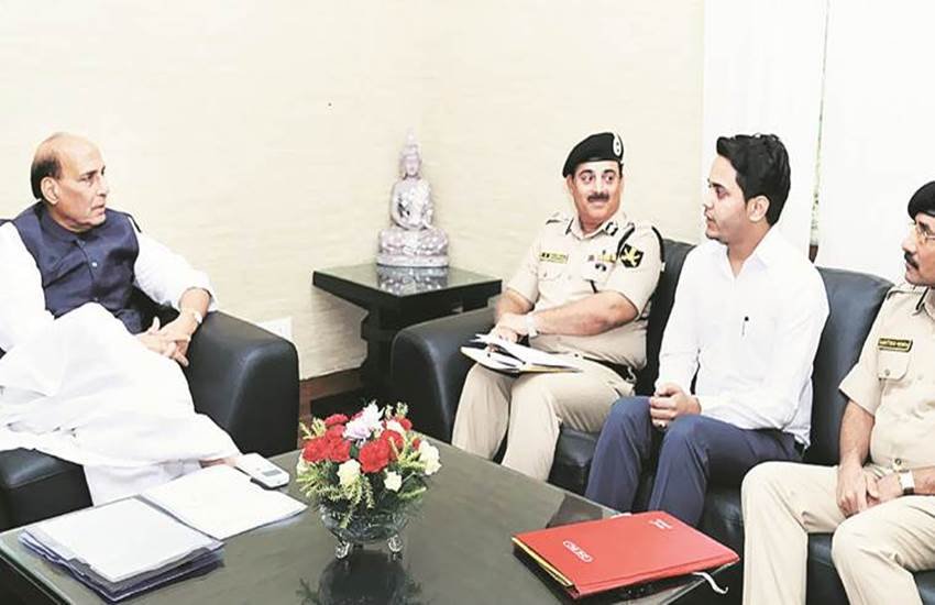 nabeel ahmed wani, BSF exam topper, BSF assistant commandant topper, another wani from kashmir, nabeel ahmed wani facebook, nabeel wani molester