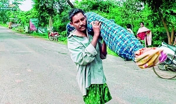 दीनहीन दाना मांझी पर मेहरबान हुए दाता