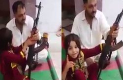 Video: पाकिस्तान की छोटी सी लड़की ने दी भारत और पीएम मोदी को धमकी, पिता ने चलवाई AK-47