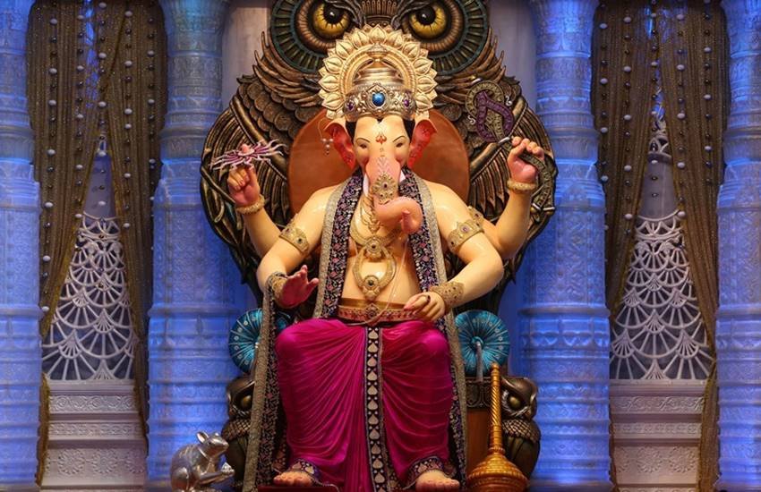 मुंबई के मशहूर गणपति 'लालबाग के राजा’ की तस्वीर। (Photo: Indian Express)