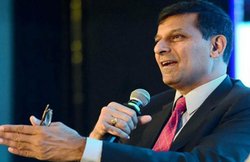 RBI के EX गवर्नर रघुराम राजन एकेडमिक में लौटे वापस, पढ़ाएंगे इंटरनेशनल कारपोरेट फाइनेंस