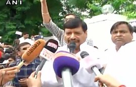 Shivpal Yadav, supporter, samajwadi party