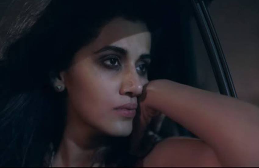 PINK एक्ट्रेस तापसी पन्नू ने बताया, बस से कॉलेज जाते वक्त अकसर होती थी छेड़ छाड़