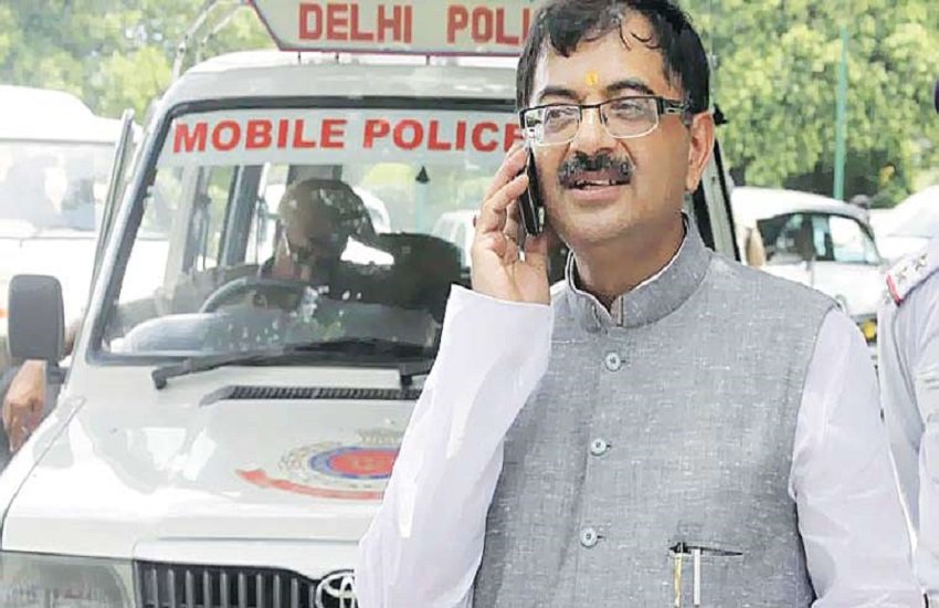 बीजेपी नेता और पूर्व सांसद तरुण विजय की फाइल फोटो।