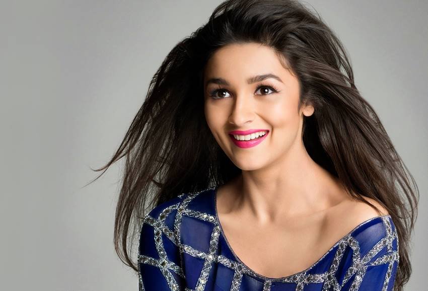 salman khan, kareena kapoor, deepika padukone, alia bhatt, aamir khan, akshay kumar, arjun kapoor, prateik babbar, karishma kapoor, priyanka chopra, katrina kaif, kangana ranaut, bollywood celebrities education, bollywood actors education qualification, salman khan education, deepika padukone education, alia bhatt education, akshay kumar education, priyanka chopra education, bollywood news, entertainment news