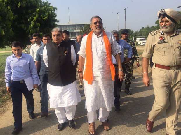 केंद्रीय मंत्री गिरिराज सिंह ने बताया कि किस वजह से शिक्षा के क्षेत्र में पिछड़ गया भारत केंद्रीय मंत्री गिरिराज सिंह ने बताया कि किस वजह से शिक्षा के क्षेत्र में पिछड़ गया भारत