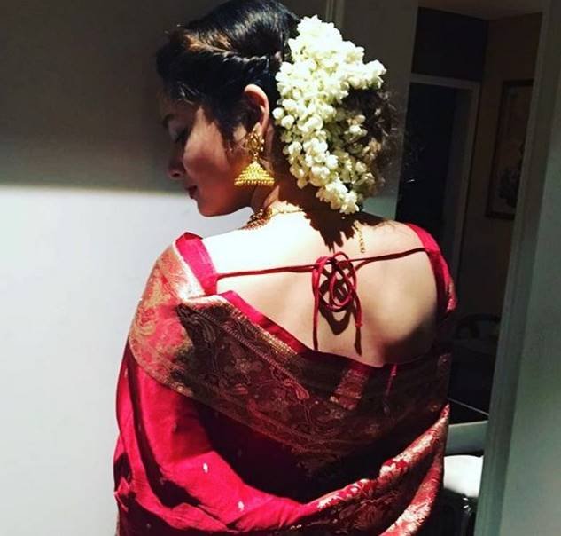 अंकिता लोखंडे ने करवा चौथ पर सभी को बधाई दी।