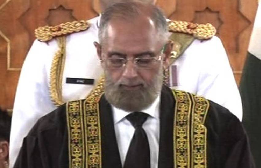 Pakistan, Chief Justice of Pakistan, Anwar Zaheer Jamali, monocracy, Democracy, Orange Line Metro Train case, Punjab Province Government, Nawaz Sharif Government
