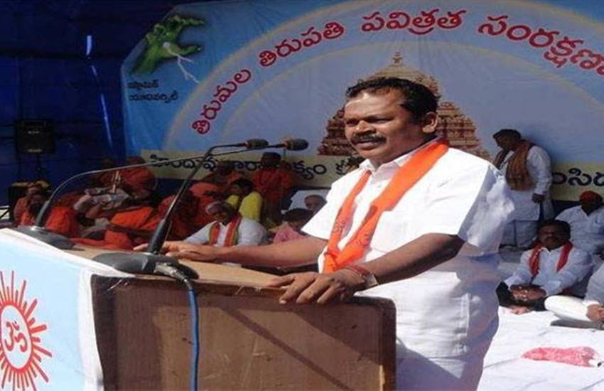 Arjun Sampath, Hindu Makkal Katchi, Hindu terrorism, Ayudha Puja, facebook, weapons worship, Arjun Sampath news, jansatta
