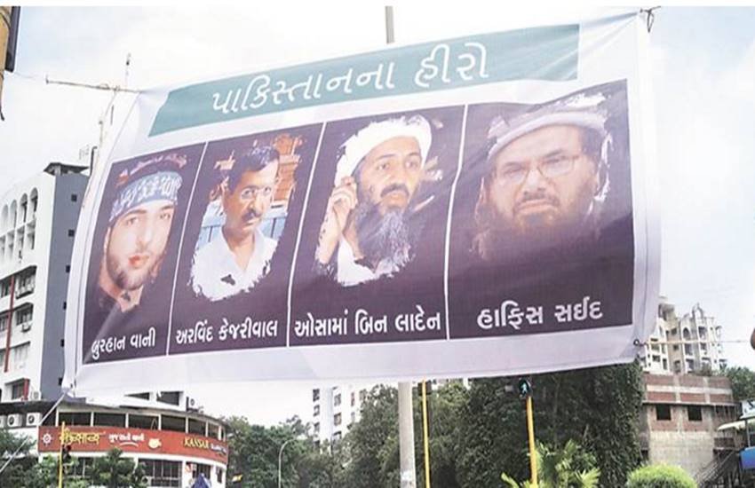 ट्विटर पर गुरुवार को #PakStandsWithKejriwal हैशटैग के साथ ढेर सारे ट्विट किए गए।