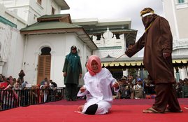 Sharia Law, Sharia Law, Aceh, Sharia Law, Caning, Caning In Indonesia, Caning Muslim, Sharia Laws Muslim, Islamic laws, Islam deterrent, World, Jansatta