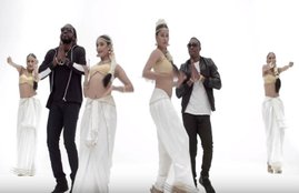 Chris Gayle, Dwayne Bravo, Skore condoms