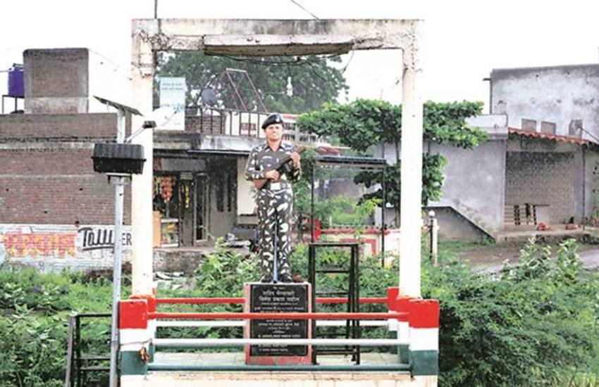 chandu chavhan, sepoy chandu babulal chavhan, Indian soldier, pakistan returns indian soldier, pakistan army, pak army indian soldier, indian soldier pakistan, chandu chavhan village, chandu chavhan brother, india news