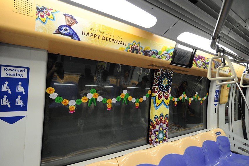 Deepavali, Deepavali themed train, Singapore, Deepavali themed train Singapore, Festival of Lights, Deepavali preparation, MRT, Festival of Lights, Singapore metro, Khaw Boon Wan
