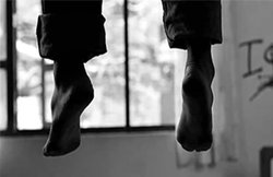 SHOCKING!!! बॉलीवुड के मशहूर फोटोग्राफर ने की आत्महत्या