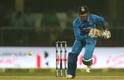 भारत बनाम न्यूजीलैंड, कोटला वनडे: न्‍यूजीलैंड ने भारत को 6 रन से हराया, धोनी को छोड़ नहीं चला कोई बल्‍लेबाज