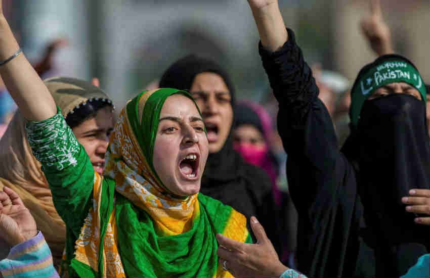 Kashmiri Muslims women