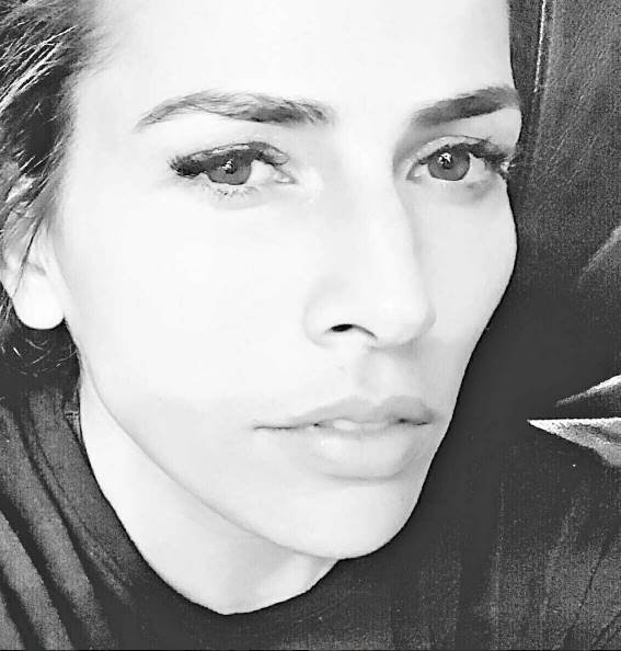 उन्होंने बताया कि इस घटना के बाद सभी ने इसके लिए मुझे जिम्मेदार ठहराया था क्योंकि मैं एक मॉडल थी। लेकिन अपनी फैमिली के सपोर्ट की वजह से काफी स्ट्रॉन्ग रही इस बात पर ज्यादा ध्यान नहीं दिया।