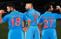 महेंद्र सिंह धोनी, विराट कोहली और अजिंक्य रहाणे ने जर्सी पर बदला अपना नाम, वीडियो वायरल